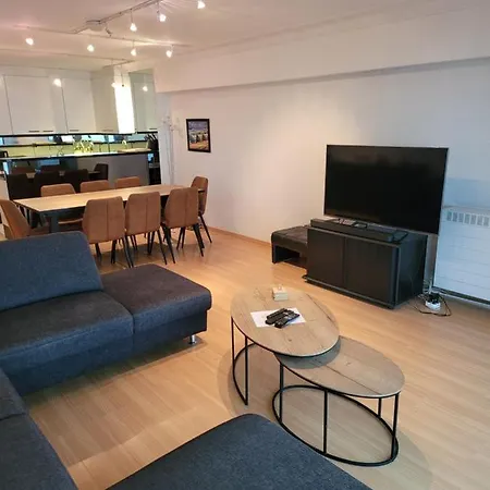 304 Met 3 Slaapkamers Frontaal Zeezicht Apartament